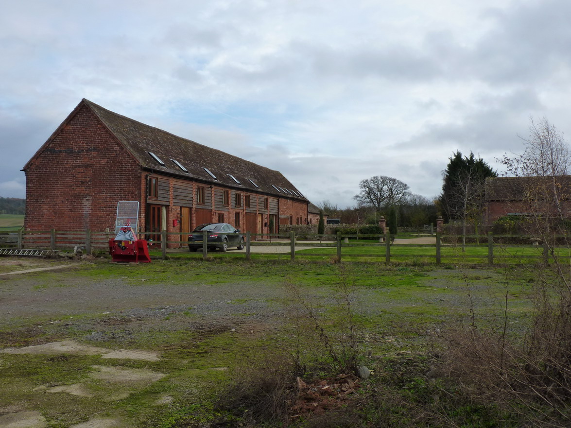 Barn conversions at Frodesley - geograph.org.uk - 2713572.jpg