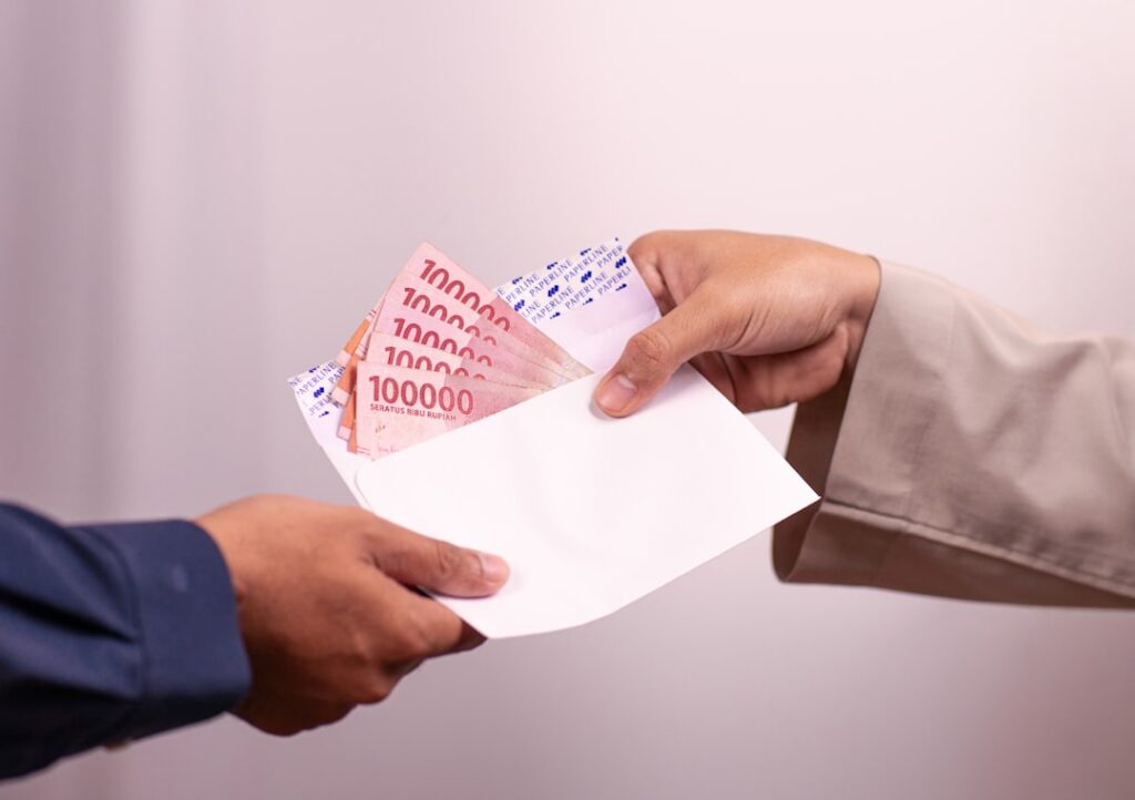 Newsletter referral programs pay per signup—but measure net growth