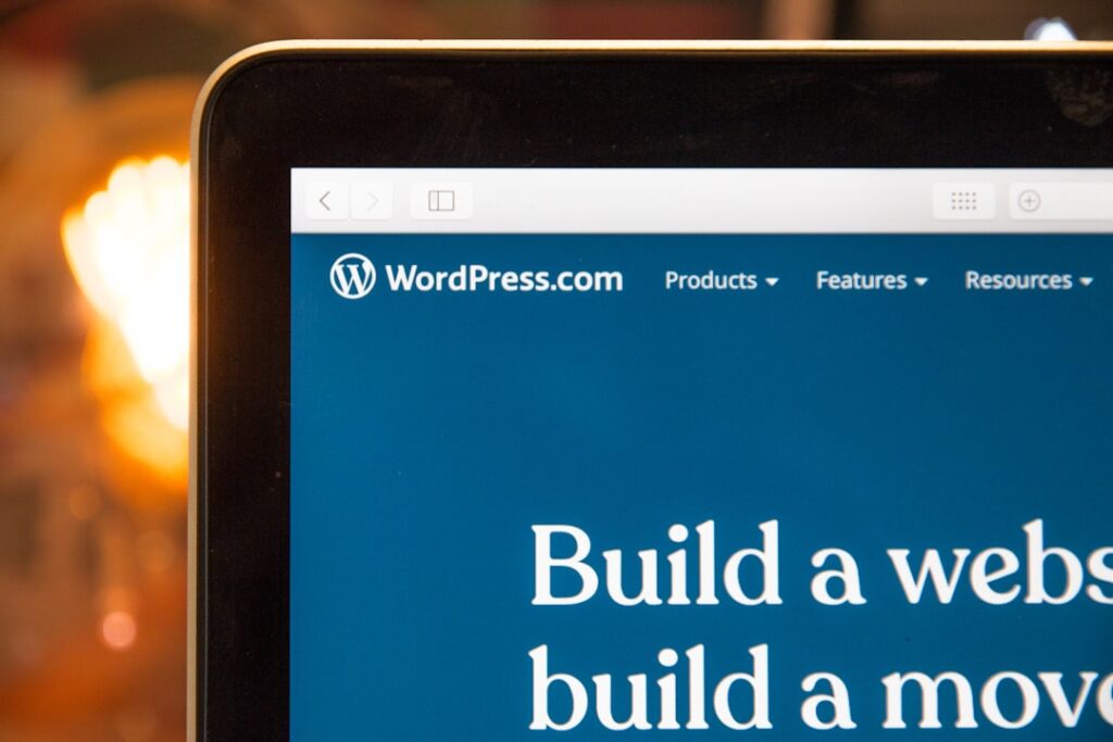 WordPress lazy loading delays images differently on mobile vs desktop