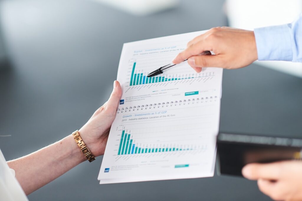 Productized service revenue: forecasting retainer churn vs. new bookings